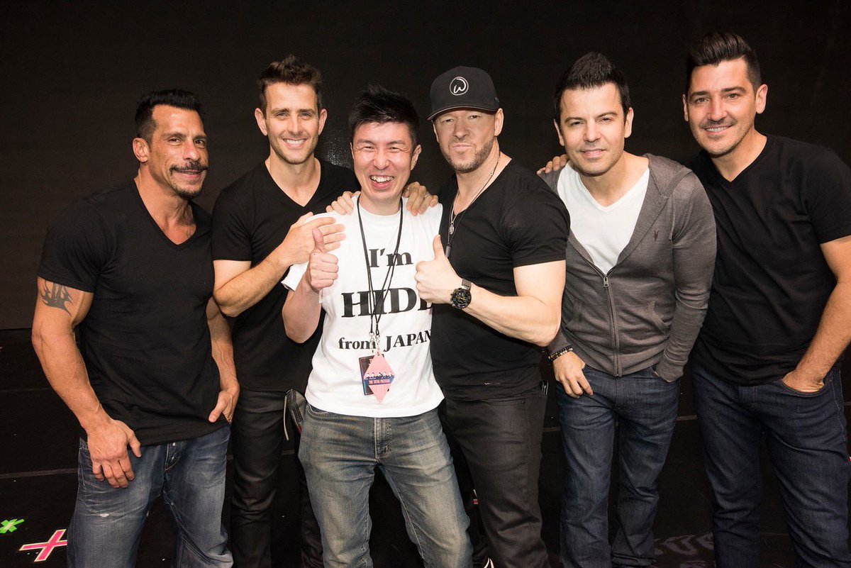 hidehidekevin's tweet image. NKOTB is my life itself.☺️
New Kids on the Block is making my life shine.✨ 
Donnie in particular has enriched my life and made my dreams come true and I love him dearly.🥰🧡🧡🧡
I am so grateful to have NKOTB in my life.☺️🧡✨
#NKOTBDay