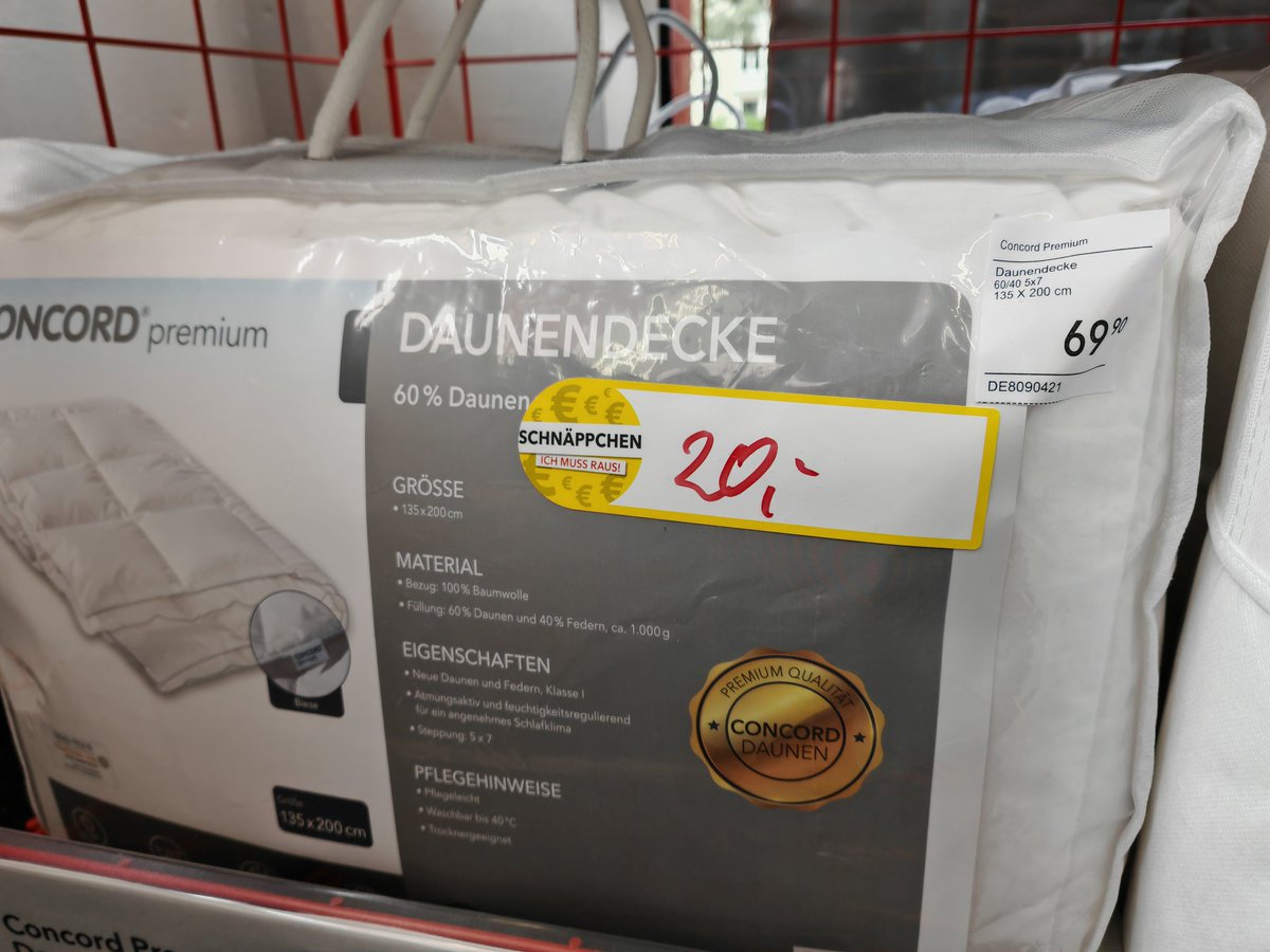 NehiSoft's tweet photo. Günstige und Hochwertige Dauenendecke, 60% Daune, 40% Federn.

Hinweis: bestand in den Filialen Unterschiedlich, nur solange der Vorrat reicht 

#MatratzenConcord #Dresden #Decke #Daunen #Lokal https://t.co/EexqqvWCVw