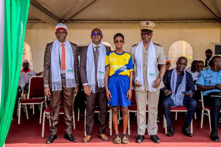 #CampusCitoyen2025 | 900 jeunes formés à Bouaké &amp; Dabou pour bâtir une Côte d’Ivoire plus citoyenne ! Modules civiques, actions communautaires &amp; visite surprise de Zokora. Une école de vie inoubliable !
#OSCN #Civisme #JeunesseIvoirienne