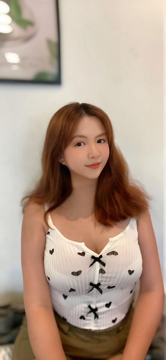 Lucy tweet media