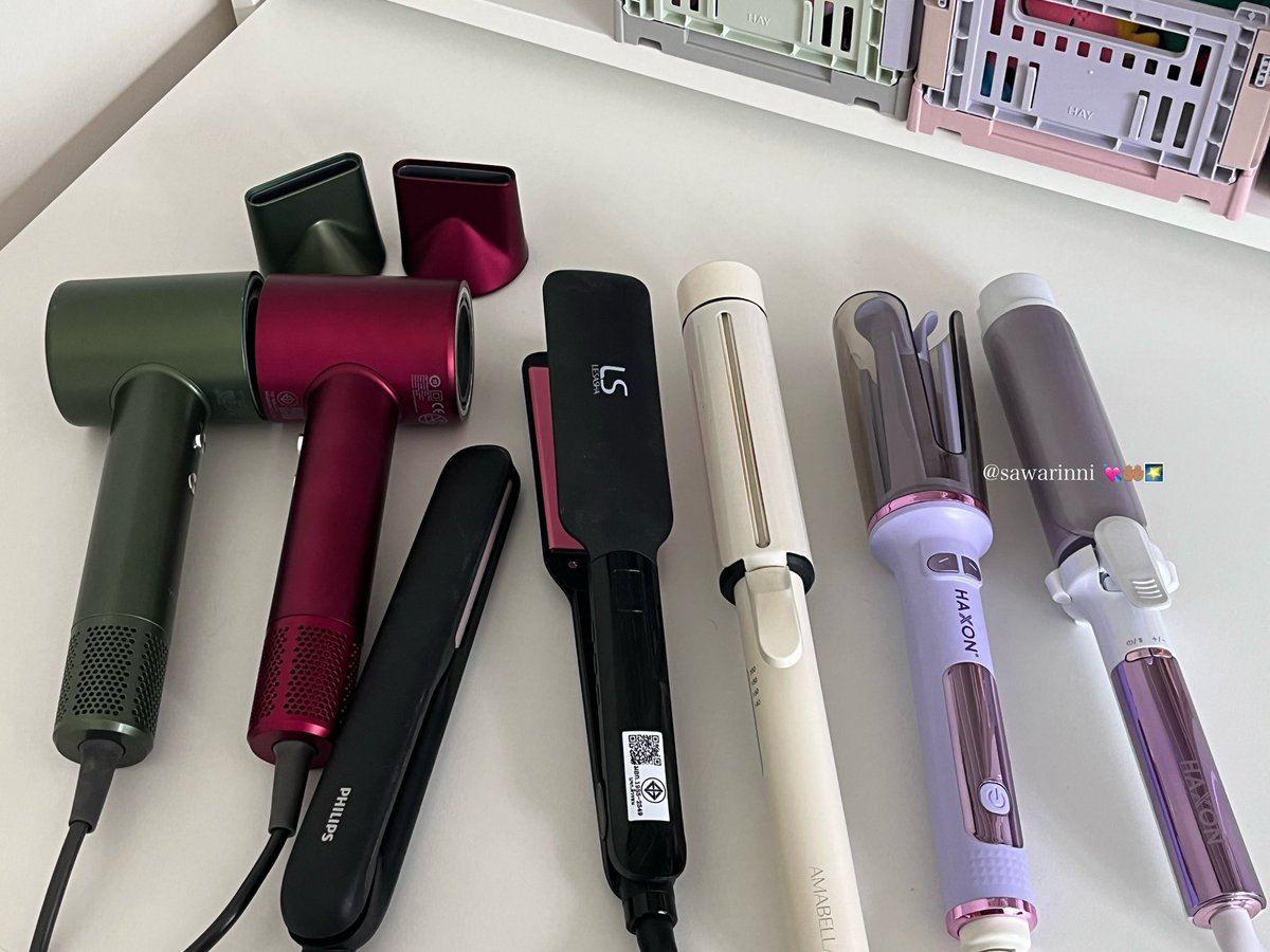 รวมไอเทมตัวช่วยให้ผมสวย &amp; hair care ที่เราใช้ประจำ มาครบตั้งแต่แชมพู/ทรีตเม้นต์/บำรุงผมทุกตัวที่ใช้ 🚿🧸🪮🎀

⭐️❣️✊🏽ไอเทมแต่งผม ลอนผม ; ที่หนีบผม ; ไดร์เป่าผม ; หวีผมทุกแบบ คัดตัวที่เราใช้เองแล้วผมดีผมสวยมาฝากงับ