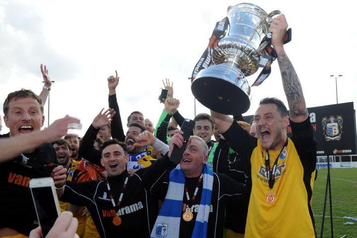 𝗢𝗻 𝗧𝗵𝗶𝘀 𝗗𝗮𝘆 𝟭𝟬 𝘆𝗲𝗮𝗿𝘀 𝗮𝗴𝗼... ⏪

We were crowned National League North Champions after a 3-2 win over Lowestoft. 🏆

📸 Credit: NWE Mail

#WeAreBarrow