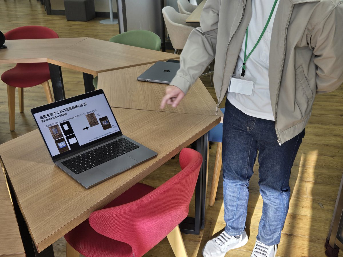 jun_mh4g's tweet image. #XR研究部会 第2回目にお邪魔しました(&apos;ω&apos;)
iOSのアプリエンジニアの方がVisionOSアプリの突発LTをしてくれたりで良かったです(視界内の広告を差し替えるアプリの話だったので .@segur_vita さんの色調なじませシェーダ共有しといた)
ワイは作りかけLooking Glassアプリで自分のむし歯の立体見せてた