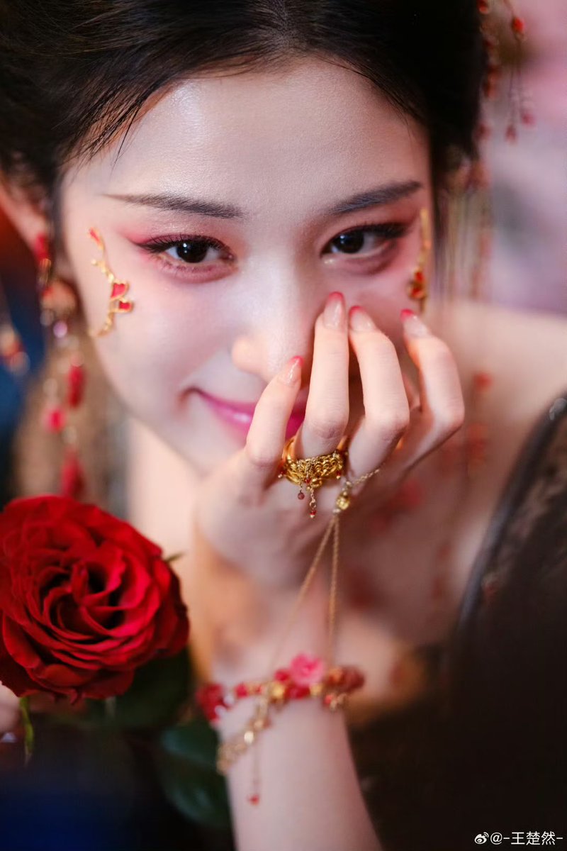 ManoodTingJeen's tweet photo. ฉู่หรันคือสวยมากกกกก สมกับนิยามว่างามล่มเมือง https://t.co/CYK07W8NZx