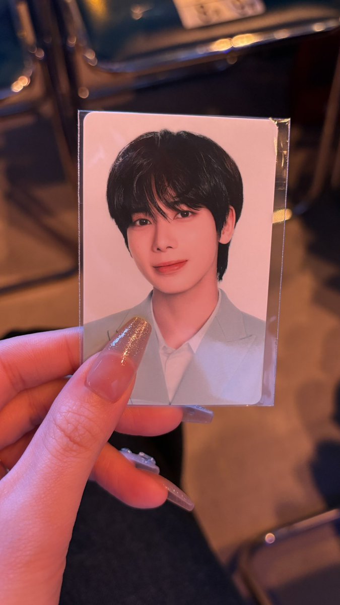 ch_oi_2's tweet photo. TXT 투모로우바이투게더 アプグレ　特典

譲　テヒョン
求　スビン>ヨンジュン

会場内います。気軽にお声がけください！ https://t.co/cWr0j0al3W