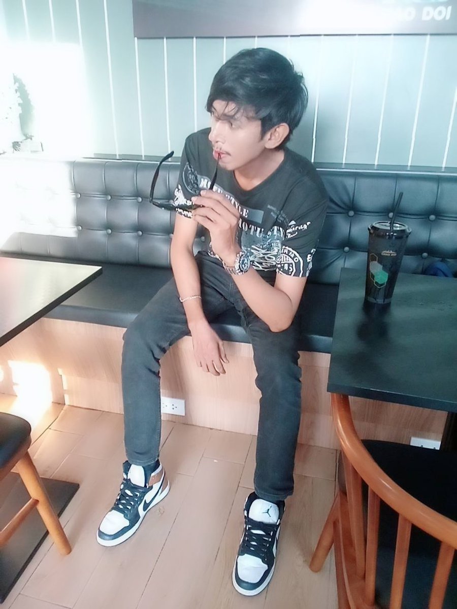 MA08091992's tweet photo. ผู้ชายขี้เงี้ยนกลับมาแล้ว ใครอยากนัดทักมาได้หรือจะให้เรานัดก็ทักมาได้ 
(มาจอยแล้วก็ซอยไปด้วยกันน่ะสาวหาดใหญ่) #ผู้ชายรับงาน #ผู้ชายขายน้ำ #ผู้ชายผิดเข้ม #ผู้ชายขี้เงี้ยน https://t.co/BoFmQh5JZl