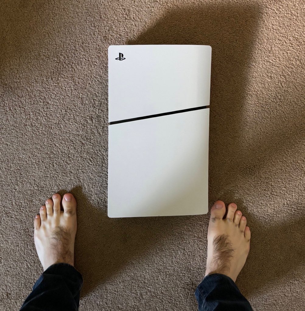 verkaufe meine PS5, bei interesse melden