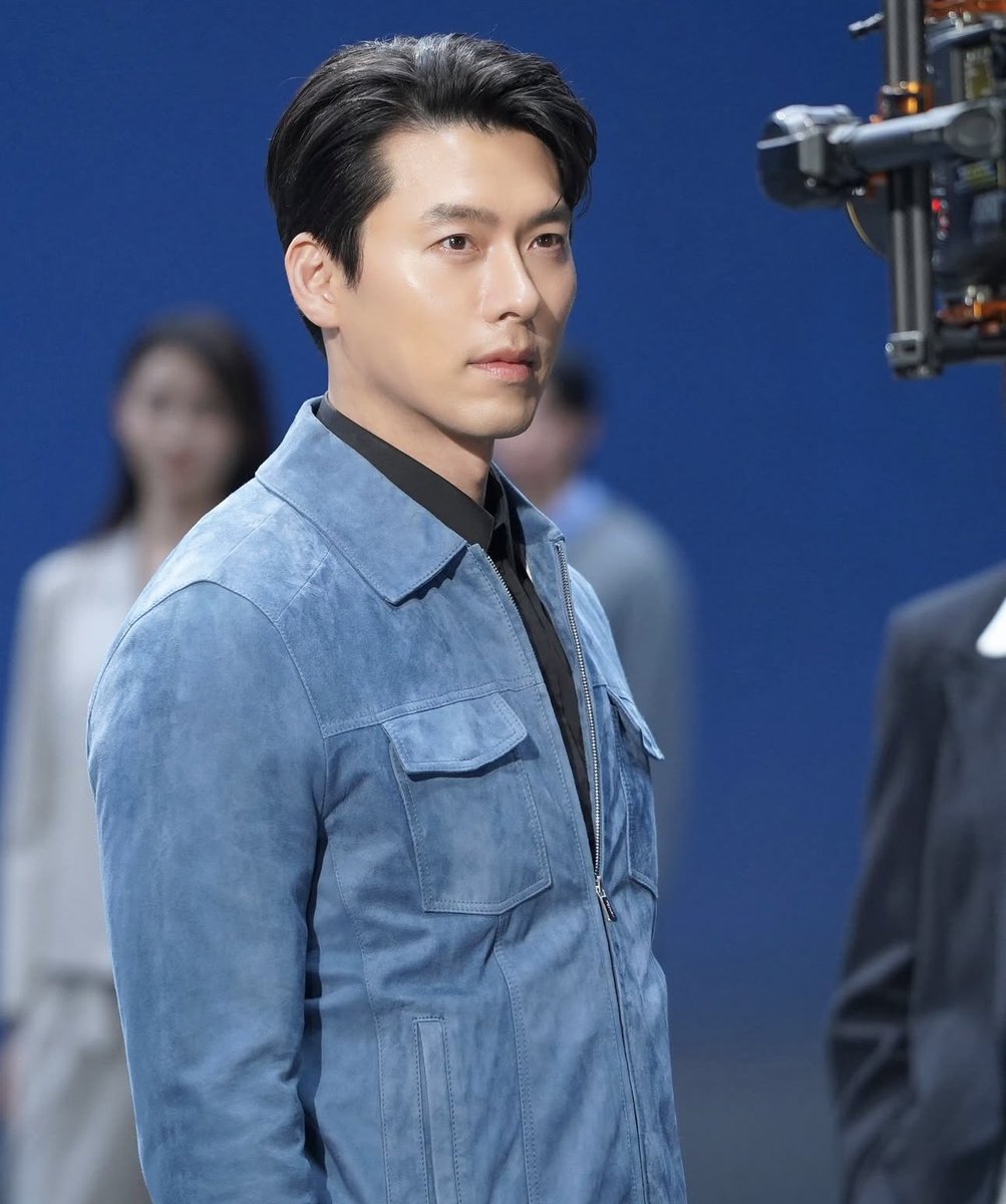 iamneelie09's tweet photo. “On Fridays, it's said in the law that you have to see a handsome man”
#HYUNBIN #ヒョンビン #玄杉
#HLScience
#VASTENTERTAINMENT #VASTMAKING https://t.co/kyJOjIm6j0