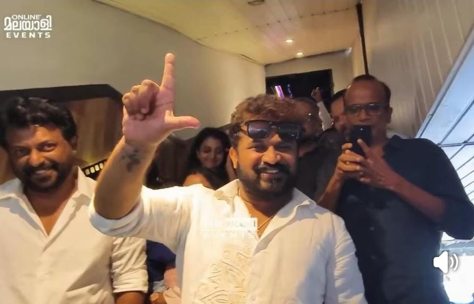 Team_MTU's tweet image. U are one amoung us
#Tharun ❤️🙏

#Thudarum @Mohanlal @talk2tharun