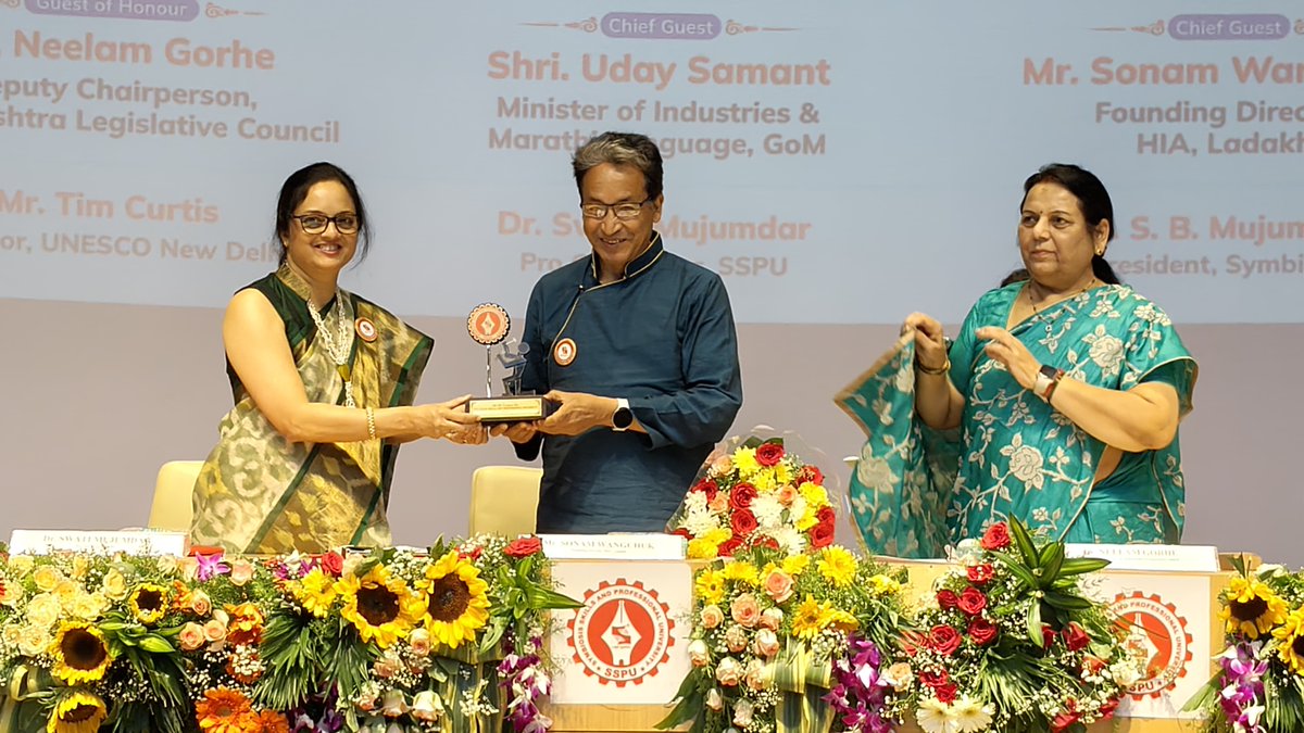 symunescoconf's tweet photo. ✨Inaugural Ceremony of the International Conference on TVET and Skill Development at Symbiosis Skills Universities!

A global platform uniting policymakers, educators, industry leaders, and changemakers to shape the future of skills and vocational education.

#SSPU #UNESCO https://t.co/LMzonh7IAq