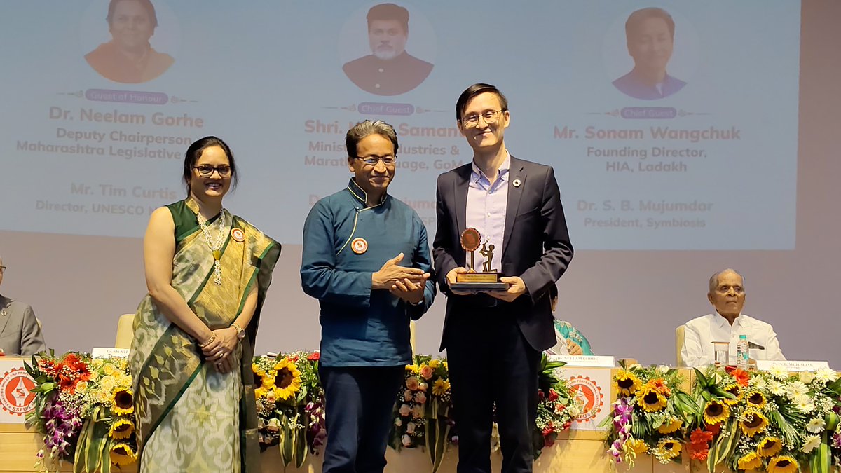 symunescoconf's tweet photo. ✨Inaugural Ceremony of the International Conference on TVET and Skill Development at Symbiosis Skills Universities!

A global platform uniting policymakers, educators, industry leaders, and changemakers to shape the future of skills and vocational education.

#SSPU #UNESCO https://t.co/LMzonh7IAq