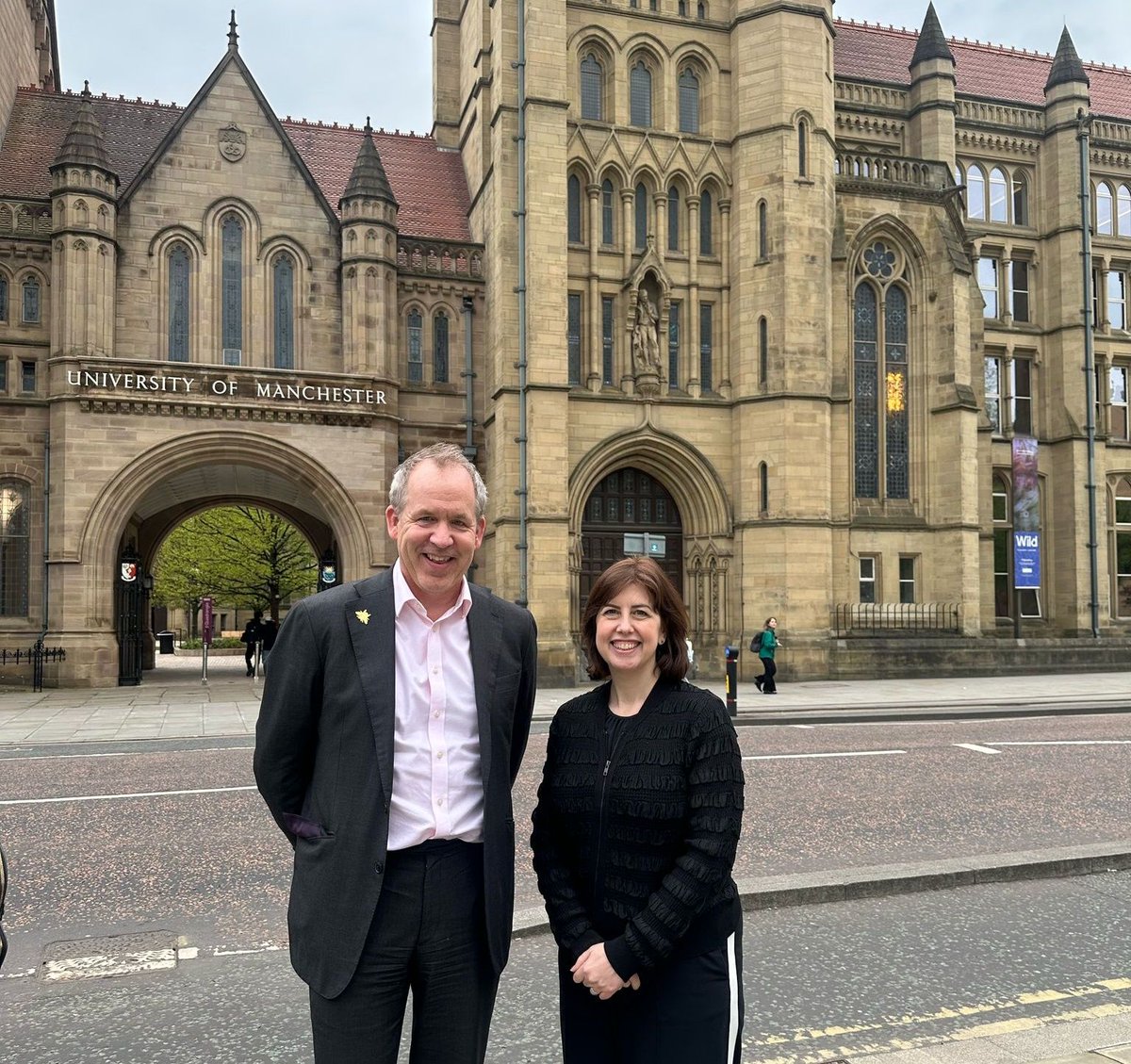 Lucy Powell MP (@lucympowell) on Twitter photo It was good to meet with Vice Chancellor <a href="/Duncanivison/">Duncan Ivison</a> of the <a href="/OfficialUoM/">The University of Manchester</a> recently.
We spoke about the university’s vital role in our city’s economy, research, and opportunities for local young people. Proud to represent such a world-leading institution here in Manchester 🧑🎓 It was good to meet with Vice Chancellor <a href="/Duncanivison/">Duncan Ivison</a> of the <a href="/OfficialUoM/">The University of Manchester</a> recently.
We spoke about the university’s vital role in our city’s economy, research, and opportunities for local young people. Proud to represent such a world-leading institution here in Manchester 🧑🎓