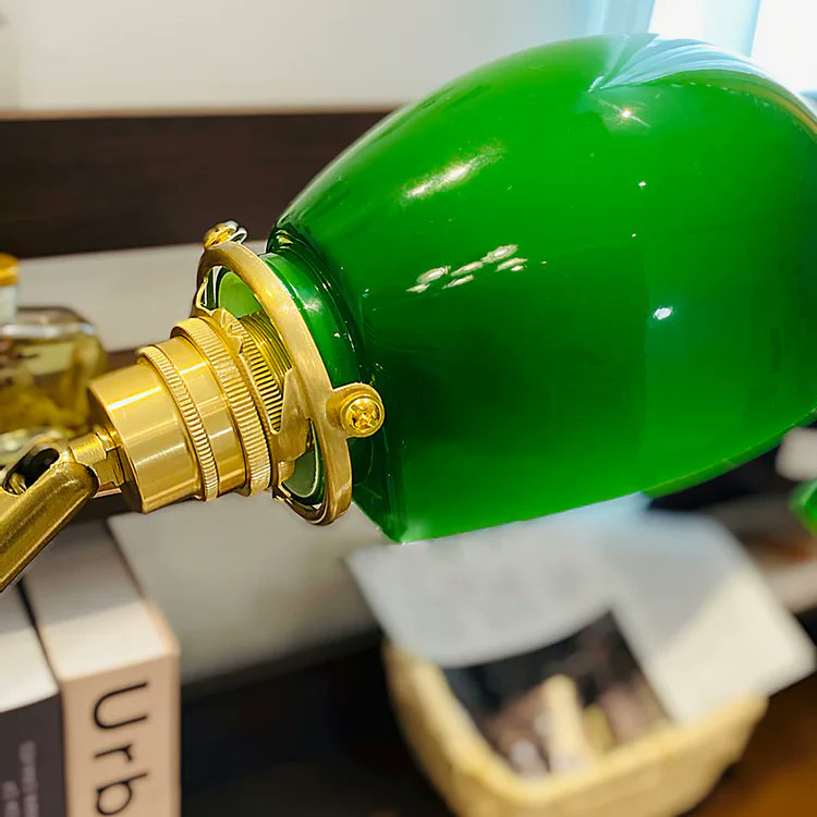Hioozlight's tweet photo. Introducing the quirky and playful York Table Lamp!
https://t.co/EpCARXNvIt
#tablelamp #design #lighting #readinglamp #bedroom https://t.co/LGbaKt8bPs