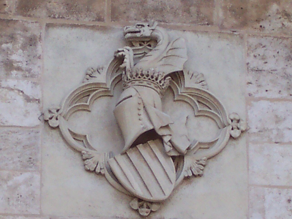 joanribo's tweet photo. “Picad los escudos del Reino que hay en las murallas, para que un día olviden que fueron valencianos y libres” Felip V (1707) https://t.co/KfXseOfE6B