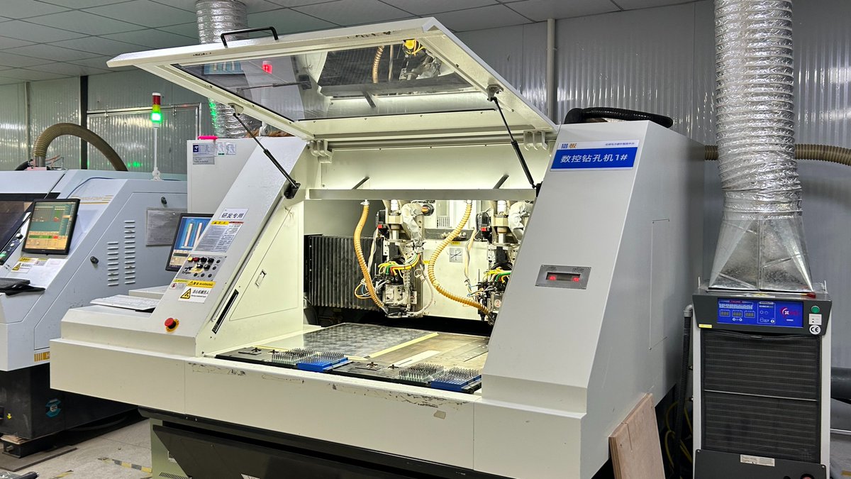 PCBBUY tweet media