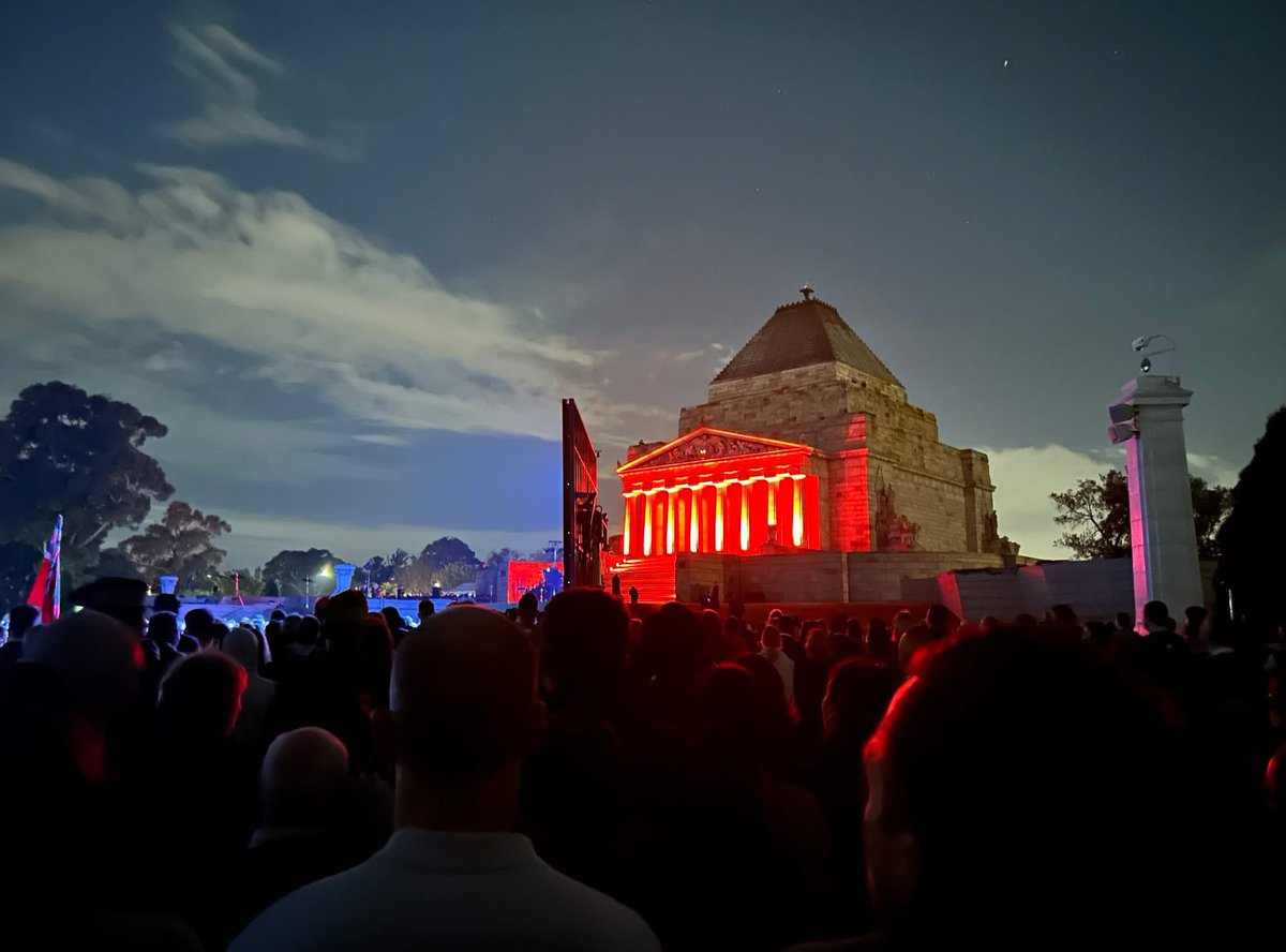 #MichaelWGumley 
This needs to be said.

This morning at the ANZAC Day Dawn Service at the Shrine of Remembrance.

There were people booing during the Welcome to Country — and honestly, I’m more disgusted that more people didn’t join in.

The media will spin it like the crowd