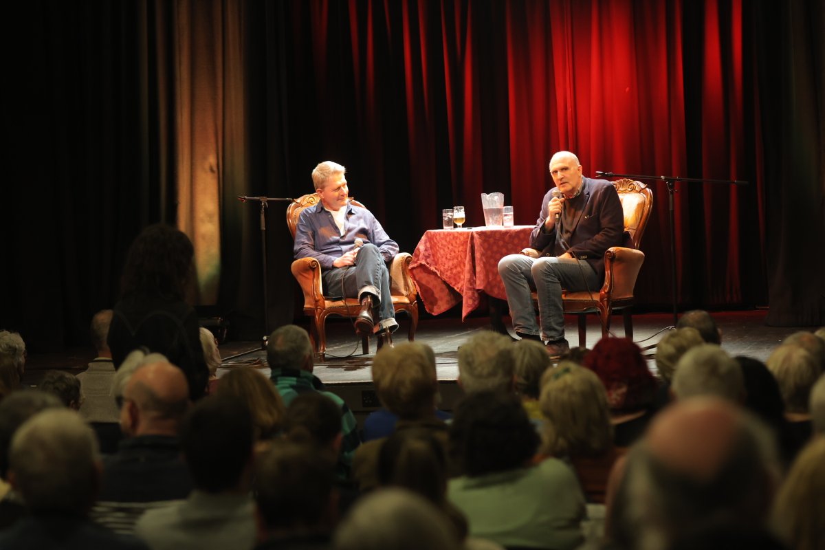 marinetheatre's tweet photo. Looking back on last week's SOLD-OUT John Crace event 🤩
Big thanks to both @JohnJCrace and @PaddyMagrane for a great evening! 👏
#theguardian #johncrace #talk #books #sketchwriter #politics #comedy #QnA https://t.co/OjUi5EyD7r