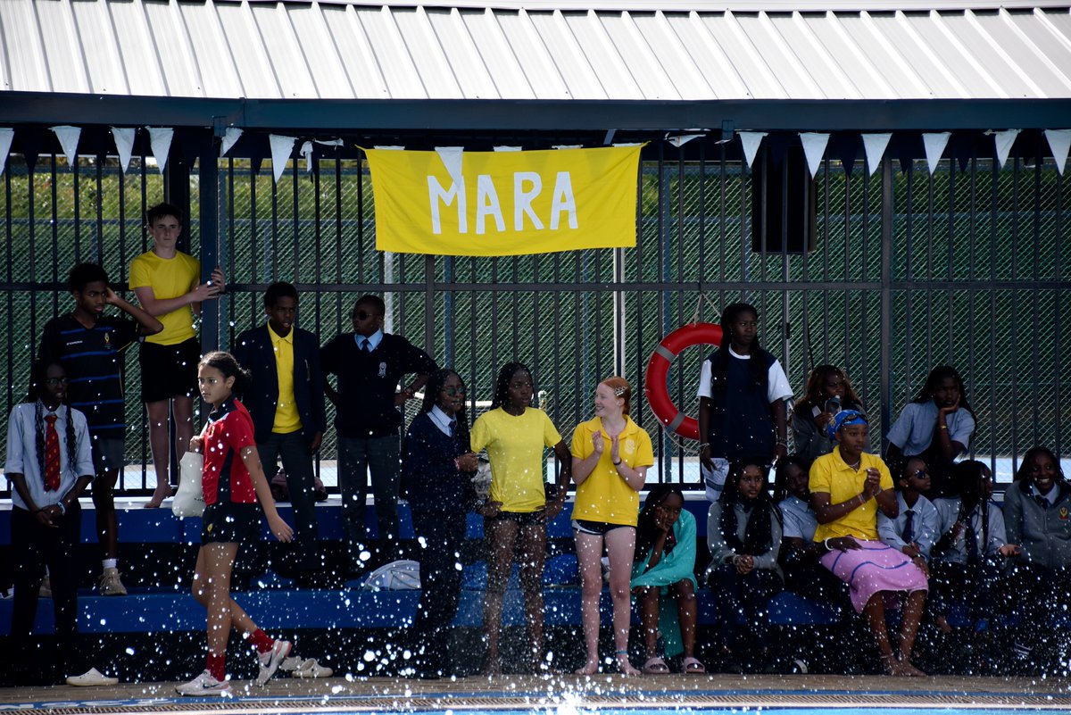 St Andrew's School, Turi tweet media