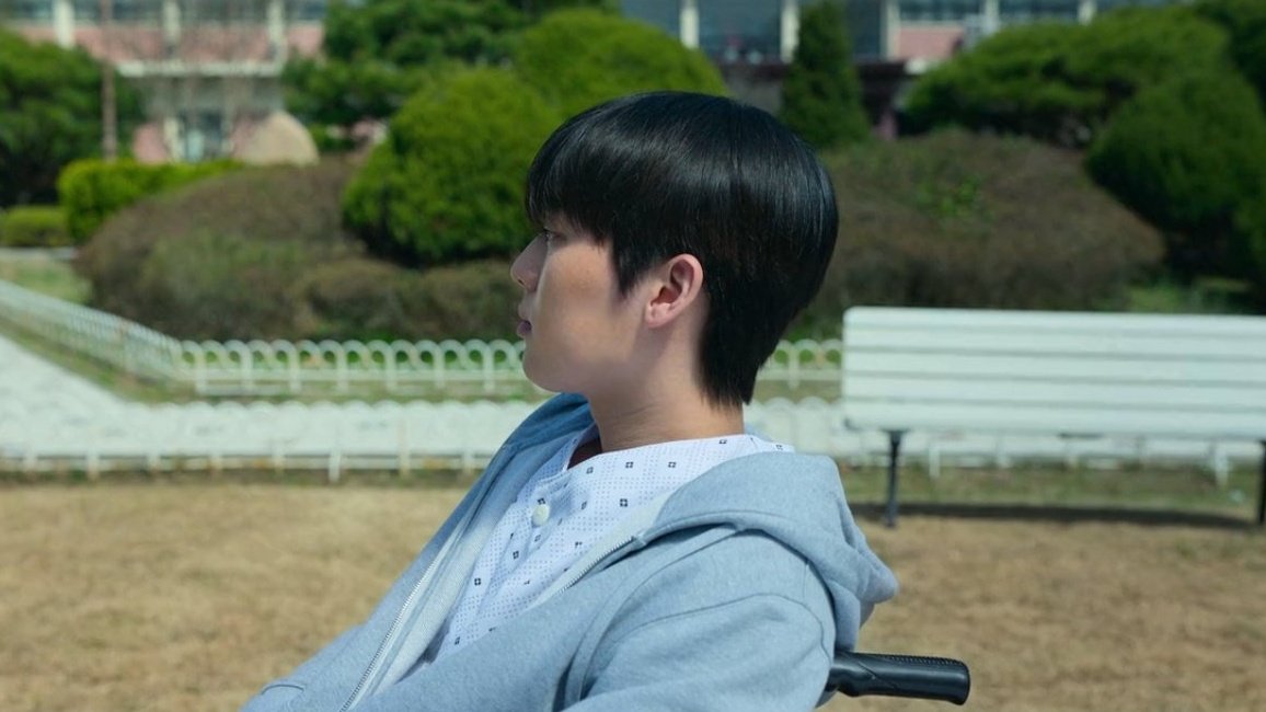 orbtingyou's tweet photo. WARNING WEAK HERO CLASS 2 HEAVY SPOILER 

YEON SIEUN MEETS HIS BOYFRIEND😭 AHN SUHO ALIVE, SAFE AND SOUND https://t.co/Fh7nqCujJp