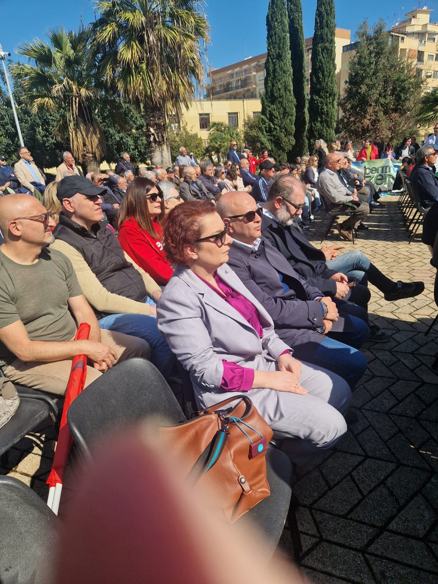 cisl_bari's tweet photo. In occasione dell' 80° anniversario della Liberazione d'Italia che ricorre oggi la nostra segretaria @antonia_sinisi ha partecipato ad Andria alle celebrazioni organizzate dalla Prefettura di Barletta Andria Trani con l'Amministrazione comunale. 
#25aprile https://t.co/YeGiiC5ss6