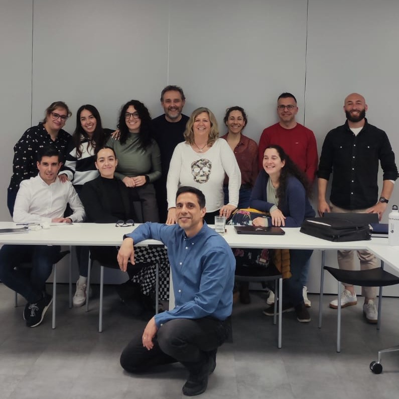 elprofesorotto's tweet image. Gracias @adamsformacion 😍

#profeotto #inteligenciaartificial #transformacióndigital #metodologiasagiles #scrum #kanban #agilemetods #designthinkin #innovación