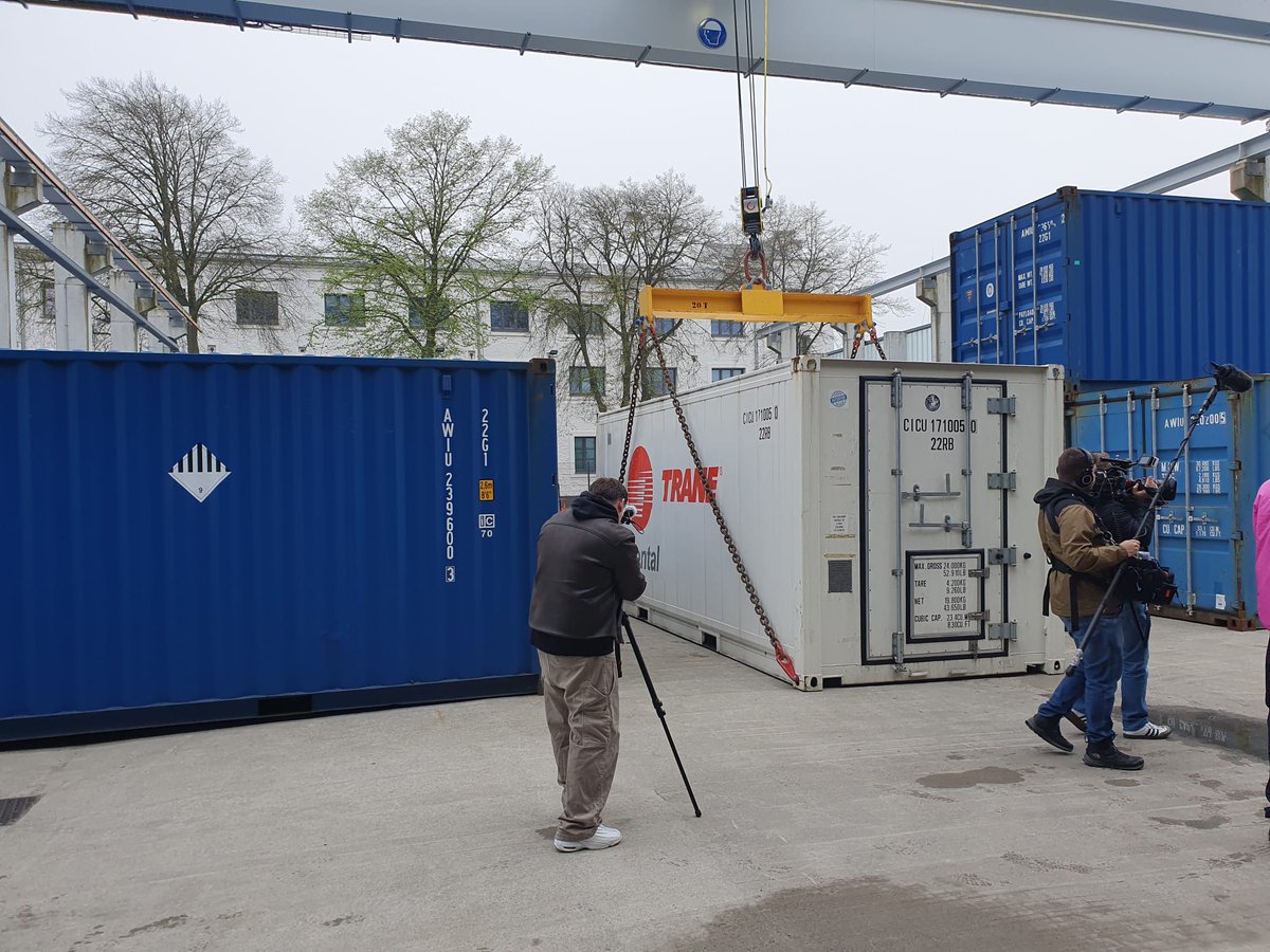 Beyond EPICA (@oldestice) on Twitter photo The Beyond EPICA ice cores have just arrived in Bremerhaven, Germany, where they will be processed in the cold room at the Alfred Wegener Institute. Following this, they will be sent to various laboratories for detailed analyses. The Beyond EPICA ice cores have just arrived in Bremerhaven, Germany, where they will be processed in the cold room at the Alfred Wegener Institute. Following this, they will be sent to various laboratories for detailed analyses.