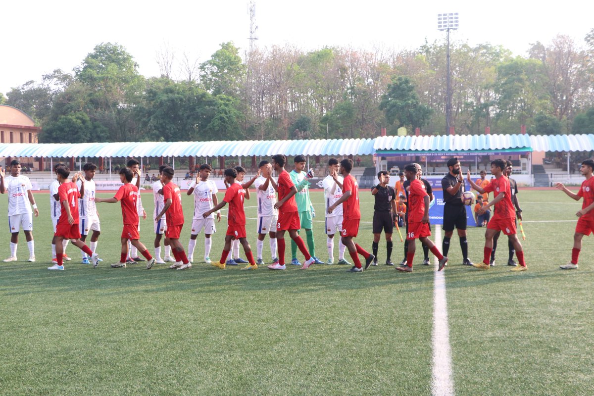 MPFAJABALPUR's tweet photo. M.P. 3rd Match against West Bengal in the ongoing U-20 Men's Swami Vivekananda National Football Championship results in a loss for M.P. with a score of 3-0 https://t.co/Wmd1pIgG3E