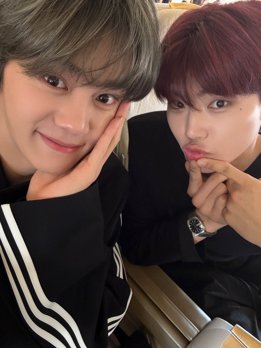gw0110_'s tweet photo. 개털즈 조아 https://t.co/dI5Y6c6BQU