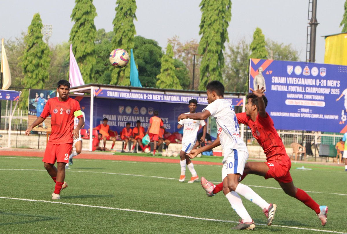 MPFAJABALPUR's tweet photo. M.P. 3rd Match against West Bengal in the ongoing U-20 Men's Swami Vivekananda National Football Championship results in a loss for M.P. with a score of 3-0 https://t.co/Wmd1pIgG3E