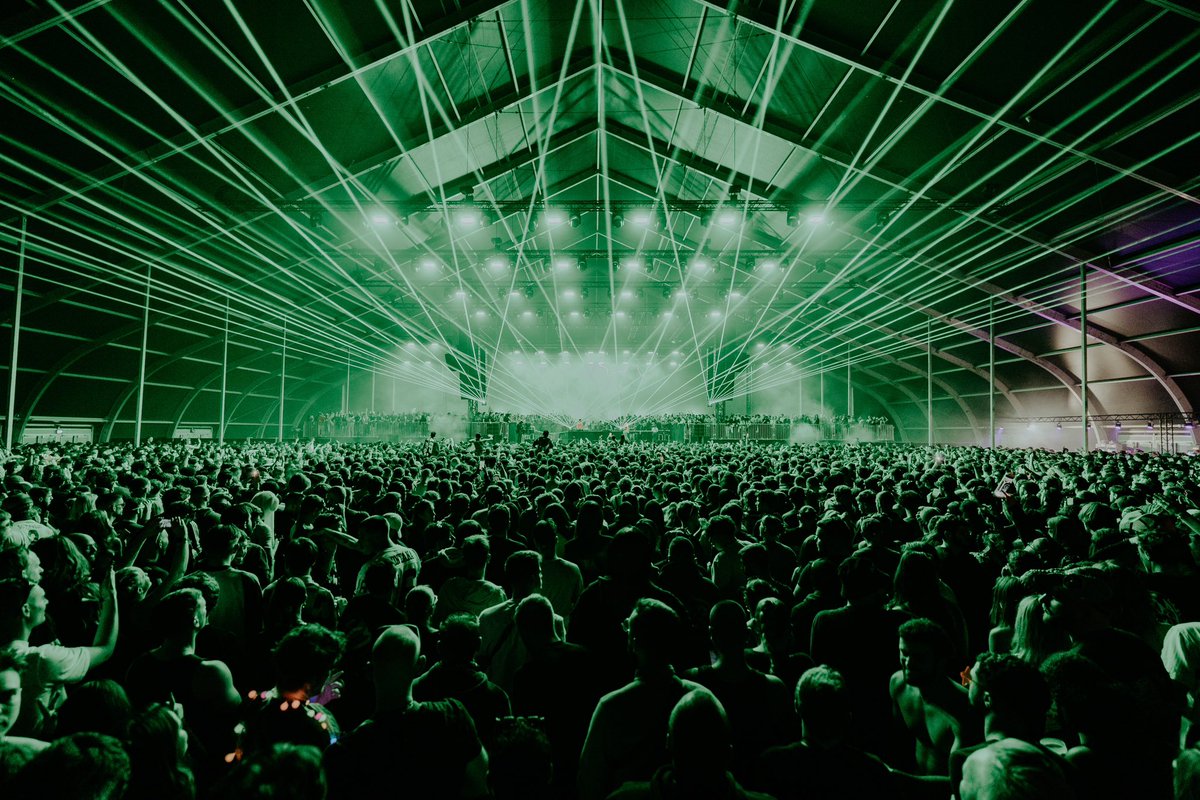 tomjacomelli's tweet photo. Crowd 🫂 https://t.co/R8BbF1gG9S
