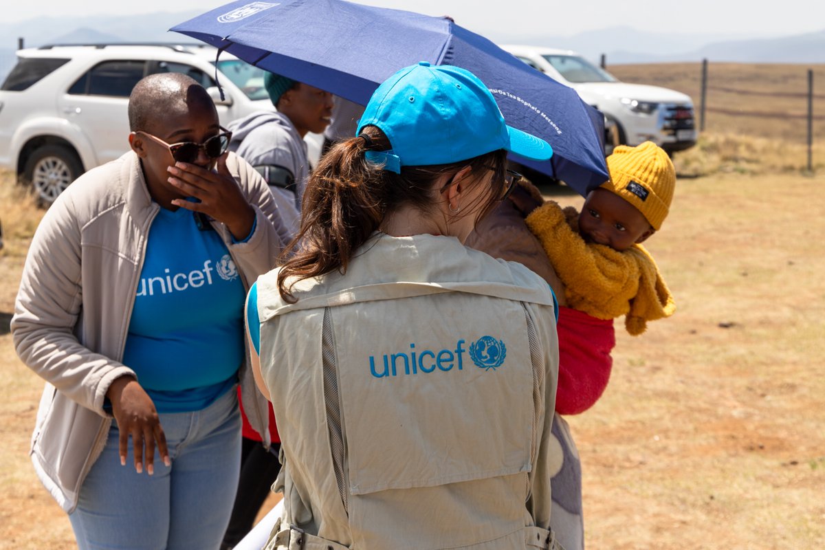 UNV East and Southern Africa (@unv_esaro) on Twitter photo UN Volunteers provides a diverse and swift talent pool for <a href="/UN/">United Nations</a> agencies and partners.
With the support of <a href="/UNICEF/">UNICEF</a> leadership, 321 <a href="/UNVolunteers/">UN Volunteers</a> currently serve <a href="/UNICEF/">UNICEF</a> across East & Southern Africa, helping protect the children’s rights in the region.
#ForEveryChild UN Volunteers provides a diverse and swift talent pool for <a href="/UN/">United Nations</a> agencies and partners.
With the support of <a href="/UNICEF/">UNICEF</a> leadership, 321 <a href="/UNVolunteers/">UN Volunteers</a> currently serve <a href="/UNICEF/">UNICEF</a> across East & Southern Africa, helping protect the children’s rights in the region.
#ForEveryChild