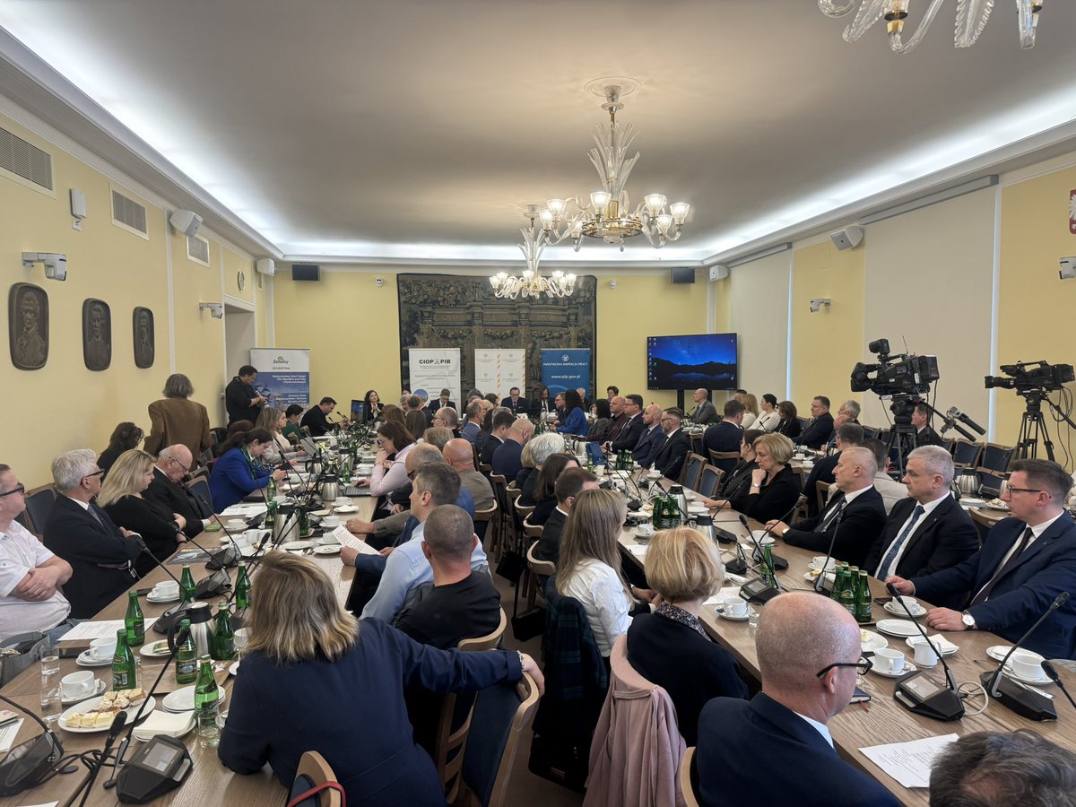 „Przyczyną mobbingu w miejscu pracy jest zła kultura organizacyjna pracy” - Konferencja ws. mobbingu w <a href="/KancelariaSejmu/">Sejm RP🇵🇱</a> wraz z <a href="/bozenakaminska/">Bozena Kaminska</a> reprezentujemy podczas niej Międzyzakładową Organizację Związkową OPZZ „Konfederacja Pracy” pracowników Sejmu i Senatu <a href="/PolskiSenat/">Senat RP  🇵🇱</a>