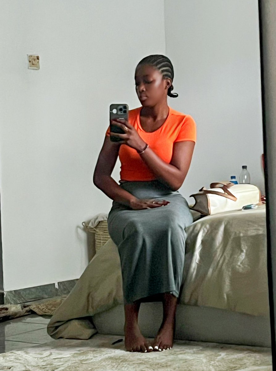 TossiBella's tweet photo. Simple hair, pretty girl ❤️

#blackgirl Ayra #trend X https://t.co/2cJMvU5WWU