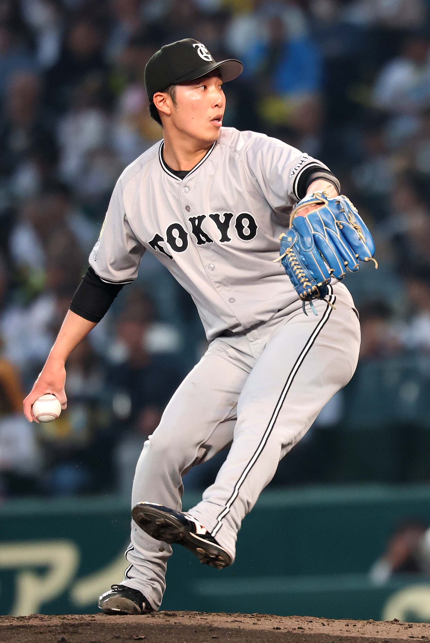 k18 読売 ジャイアンツ 巨人　V8 優勝　ネクタイピン 希少 レア Amazon.co.jp: 読売巨人軍 ジャイアンツ ネクタイピン＆カフス