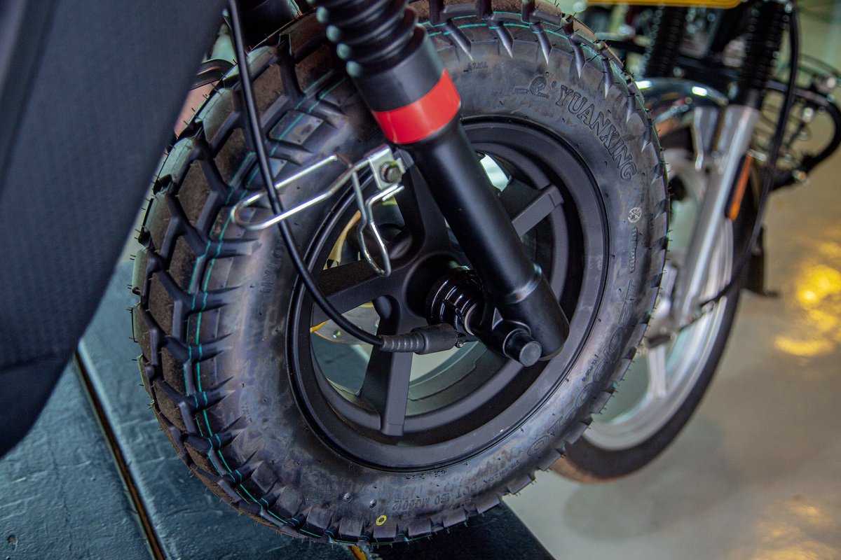 SimbaAutomotiv1's tweet image. The beauty is in the details and the Simba Rover delivers on every one. From its rugged frame, stylish alloy wheels, and powerful engine to the LED headlamp and USB charger, every part is crafted for performance and style. Ride bold. Ride Simba.

#SimbaRover #RideWithPower