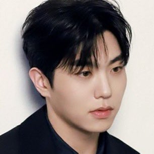 깜냥이 /•᷅•᷄\୭🖤