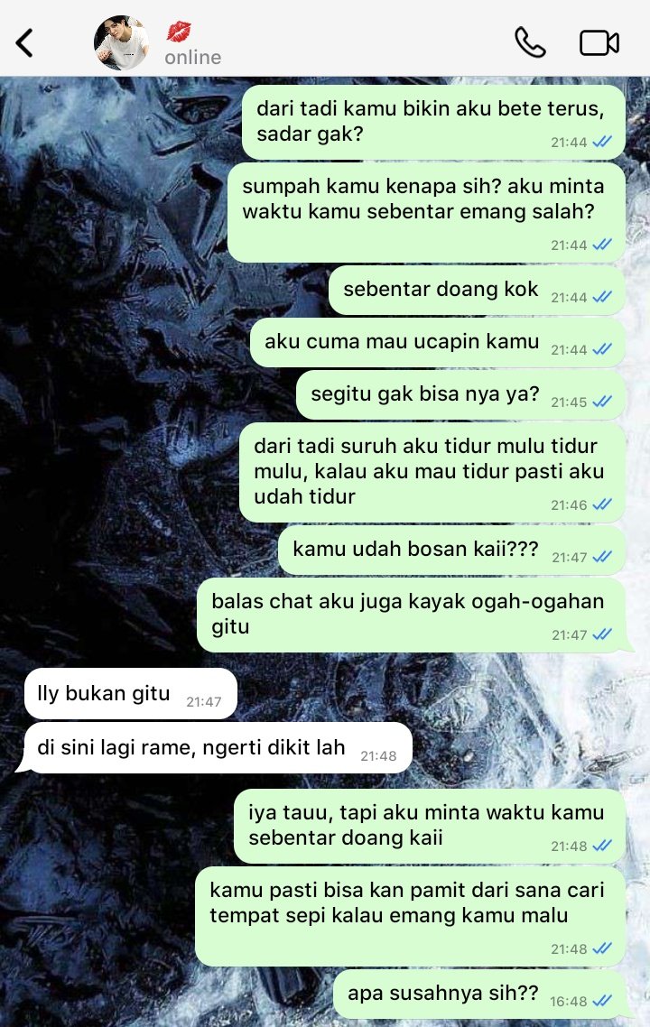 llwcherry's tweet photo. udah malam atau udah bosan??? 
a #jenselle few tweets au #royalatte https://t.co/7yY5LdCyU2
