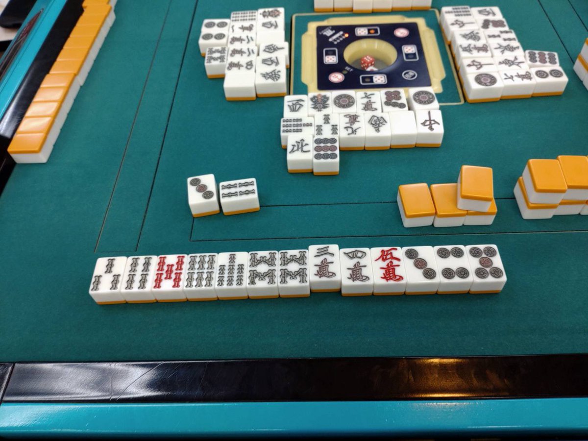 TokyoG_Mahjong's tweet photo. 3/23(日)は6卓26名、4/5(土)は5卓21名でのサークルでした。
写真はけいさんの倍満です！おめでとうございます！👏 https://t.co/Ch2jSkn3WC
