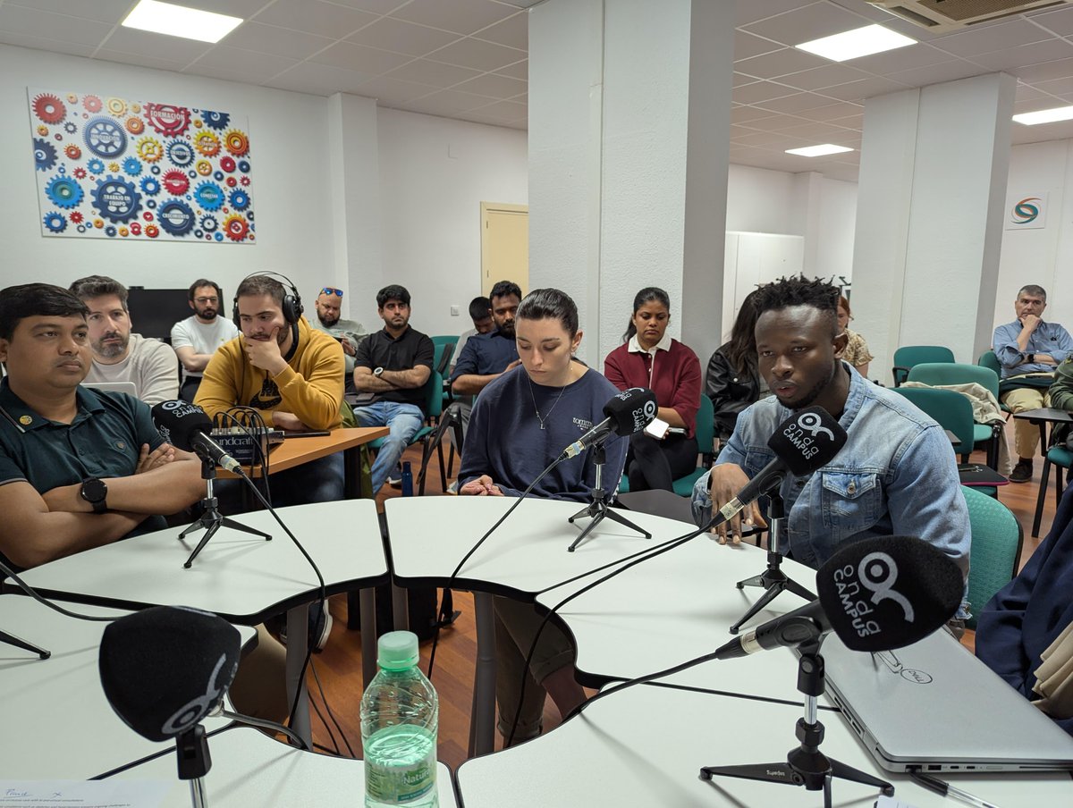 🧠💡Here are some of the best moments from the Young Researchers' Marathon! A day full of innovation, passion, and brilliant ideas.

Thank you to everyone who made it so special! 🙌📸✨

#YoungResearchers #ScienceInAction #InnovationInspires"