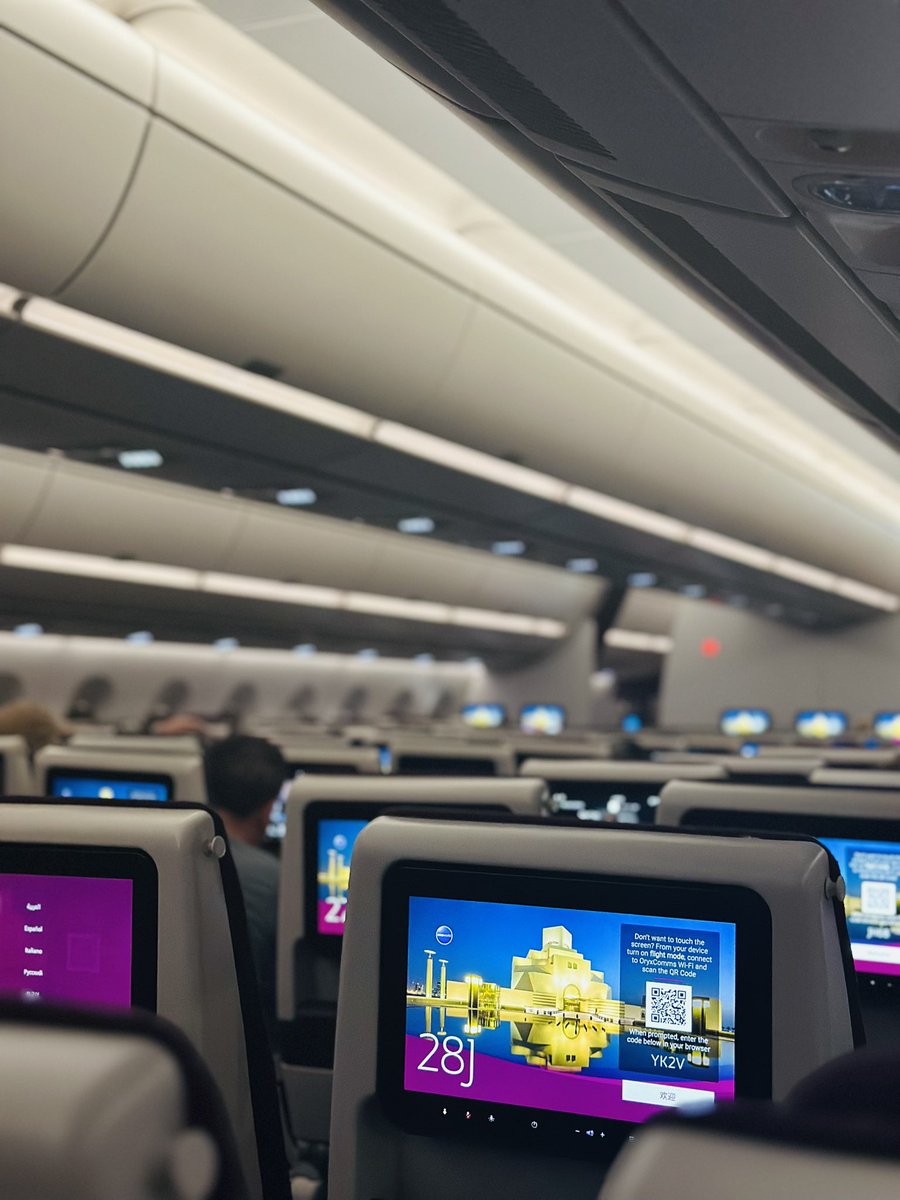 Hafid505's tweet image. Flew with @qatarairways for the first time — MGQ to DXB via DOH.
Smooth journey, great service, and a professional crew from start to finish.
Grateful for the comfort and hospitality onboard.
#QatarAirways #FlightExperience #Aviation #DohaTransit #TravelWithStyle
