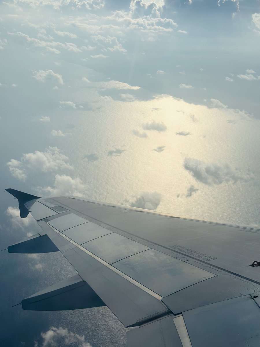 Hafid505's tweet image. Flew with @qatarairways for the first time — MGQ to DXB via DOH.
Smooth journey, great service, and a professional crew from start to finish.
Grateful for the comfort and hospitality onboard.
#QatarAirways #FlightExperience #Aviation #DohaTransit #TravelWithStyle