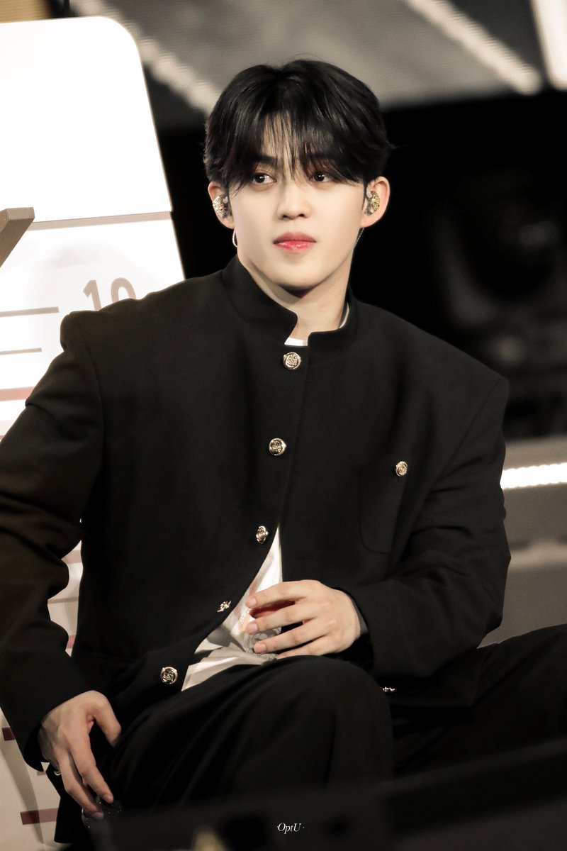 itnimchoi's tweet photo. 거 짓 말 ... 스물한살과 서른한살이야 https://t.co/bkVAzTITNU