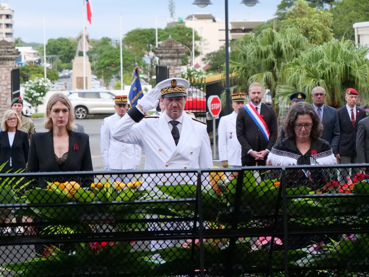 #AnzacDay2025 dawn service in Nouméa. Thanks to New Caledonia’s leaders, members of the public and <a href="/FANC_Officiel/">Forces Armées en Nouvelle-Calédonie (FANC)</a> for supporting the 🇳🇿🇦🇺 commemoration of our service personnel. 

Ka maumahara tonu tātou ki a rātou 🕯️ We will remember them