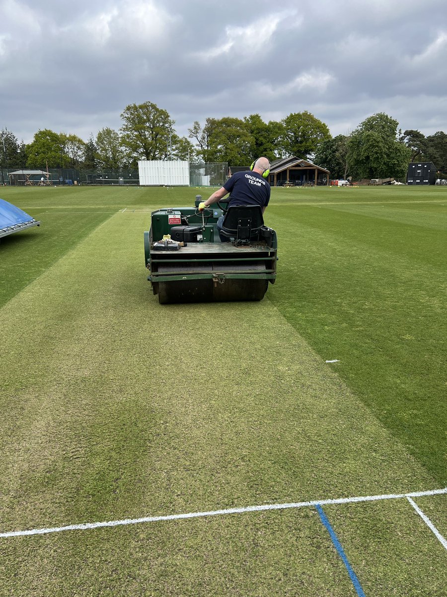 Roger Chapman tweet media