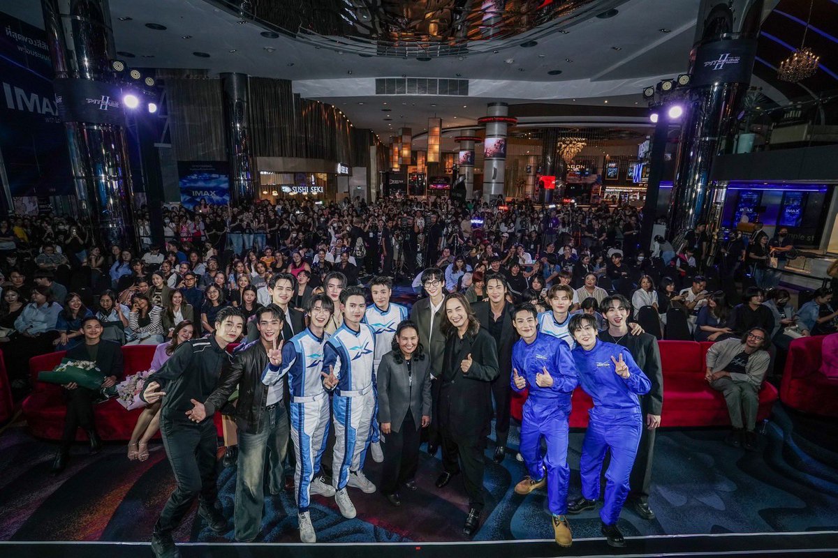 13 หนุ่ม PIT BABE เฉิดฉายหล่อเข้มเต็มแม็กซ์ ในงานแถลงข่าวเปิดตัว “PIT BABE THE SERIES 2” ถึงเวลาลงสนาม พร้อมการกลับมาของความรักและความแค้นที่ต้องเอาคืน

#ppoohkt #pavelphoom #SpySailub #PonThanapon #PingOrbnithi #supanut #Garfinpkk #BENZALERT
#michaelkvs #TOP10987654321 #Popptr