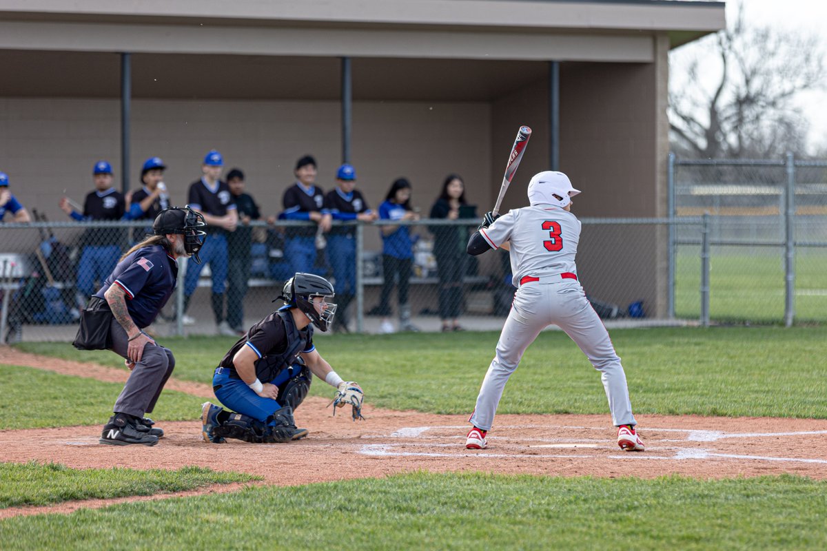 HayleyJarmanJOU's tweet image. Some photos I took of the Southmont High School (Montgomery County, Indiana) baseball game on Wednesday, I'll post more soon!