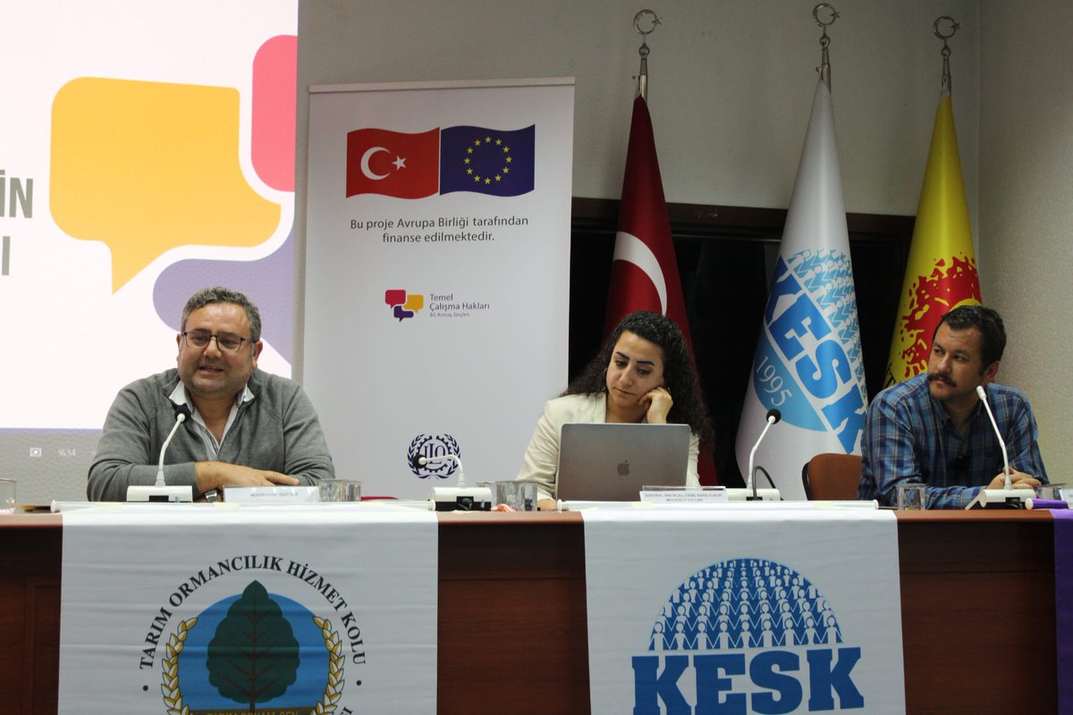 Sendikal Mücadelenin Dünü, Bugünü, Yarını! 
İki gün sürecek olan eğitim programımızın 2. oturumu 7. Dönem Genel Sekreterimiz Gazi DÜZ'ün moderatörlüğünde, Av. Osman Emre İNSELÖZ ve Av. Ebru AKKAL'ın konuşmalarının ardından tamamlandı.  "Devlet Memurları Kanunu Disiplin Hukuku"