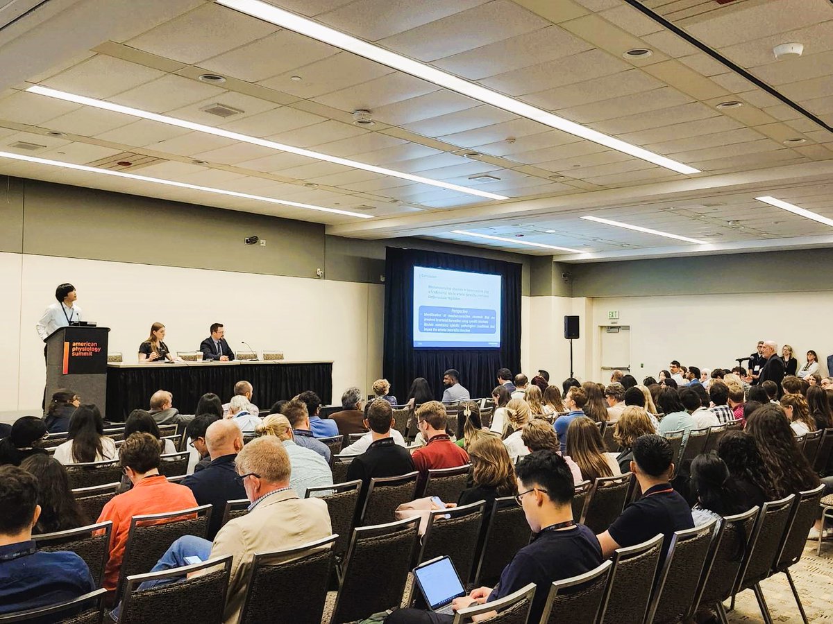 Masaki Mizuno, PhD, FACSM (@mizunophd) on Twitter photo Well done Amane <a href="/AmaneHori1996/">Amane Hori</a>!! DATA NCARnation presentation at #APS 2025. Photo credit <a href="/daddyhkkim/">Han Kyul Kim</a> #Baroreflex Well done Amane <a href="/AmaneHori1996/">Amane Hori</a>!! DATA NCARnation presentation at #APS 2025. Photo credit <a href="/daddyhkkim/">Han Kyul Kim</a> #Baroreflex