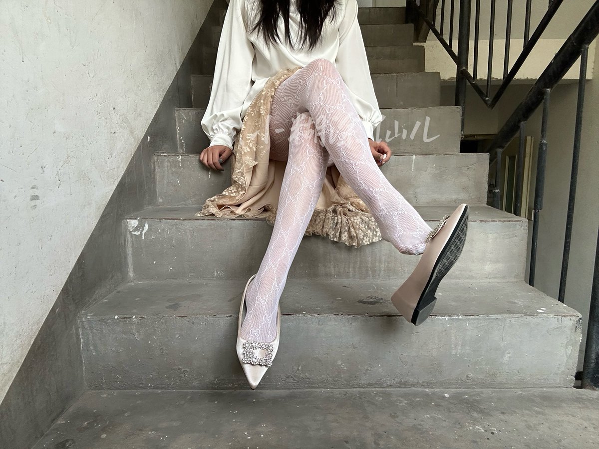 黄推福利内容 - 小糊涂仙儿(千粉揪奖)的精彩图片 福利姬小糊涂仙儿(千粉揪奖)分享的黄推图片2 - 网红私拍内容