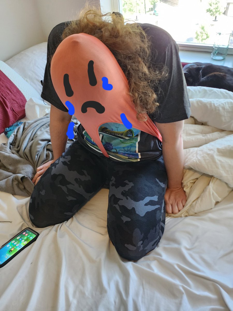 An oldie but a goodie of a wedgie i gave <a href="/princessnerd94/">Princessnerd94</a> 😂😂
Just look at her hang her head in shame!